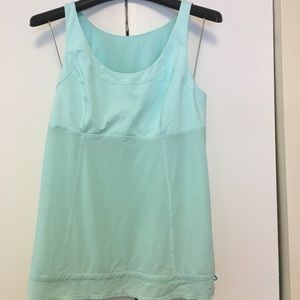 Lululemon turquoise size 12 top.